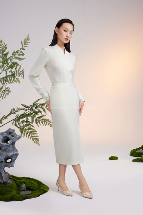 迅纺服装摄影 中式场景下的鞋帽画册拍摄艺术